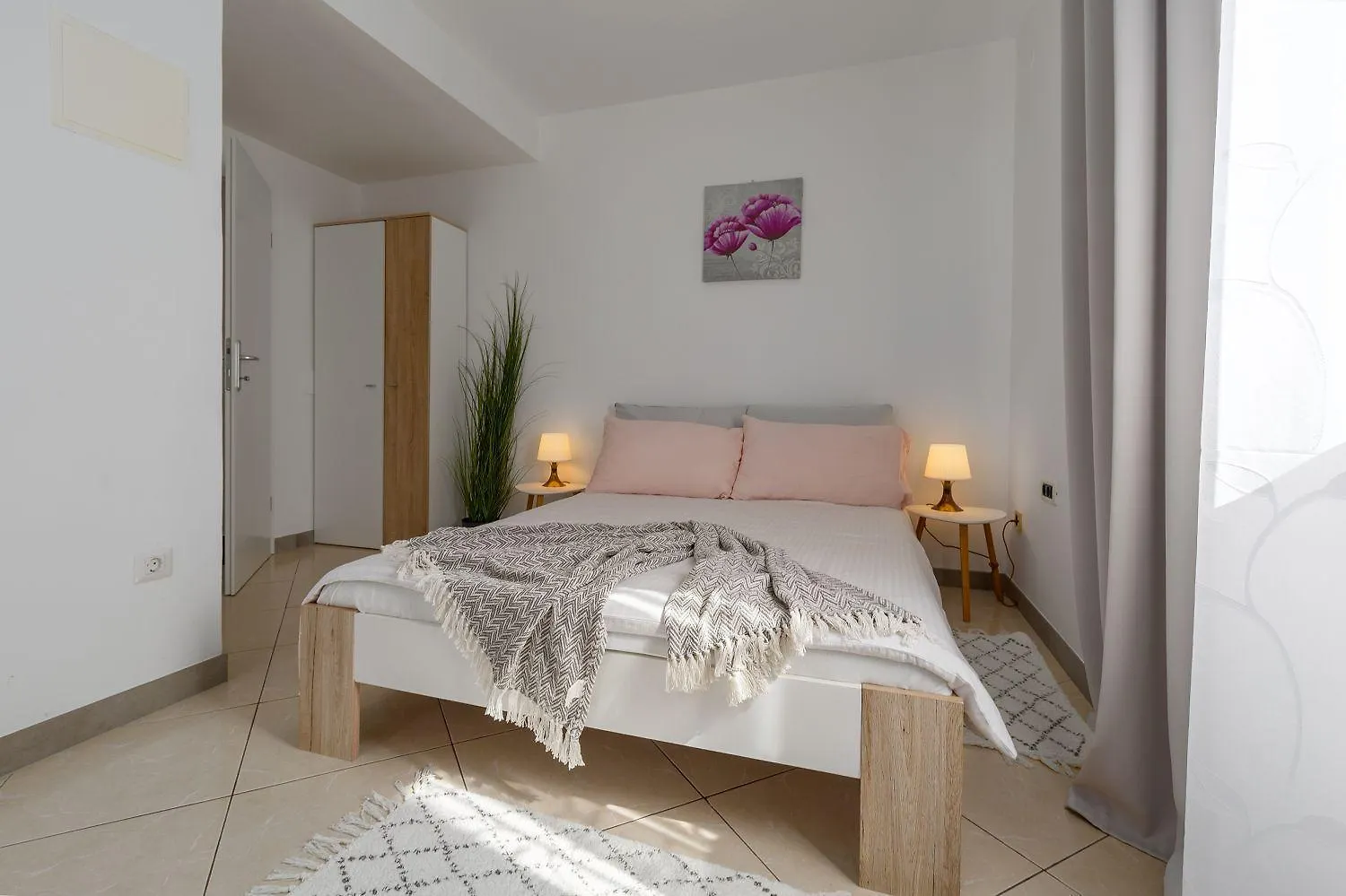 Charmantes Anwesen Mit Privatpool, Grossem Garten, Tischtennis, Badmintonplatz, Bbq, Outdoor-Kueche Tinjan Сasa de vacaciones