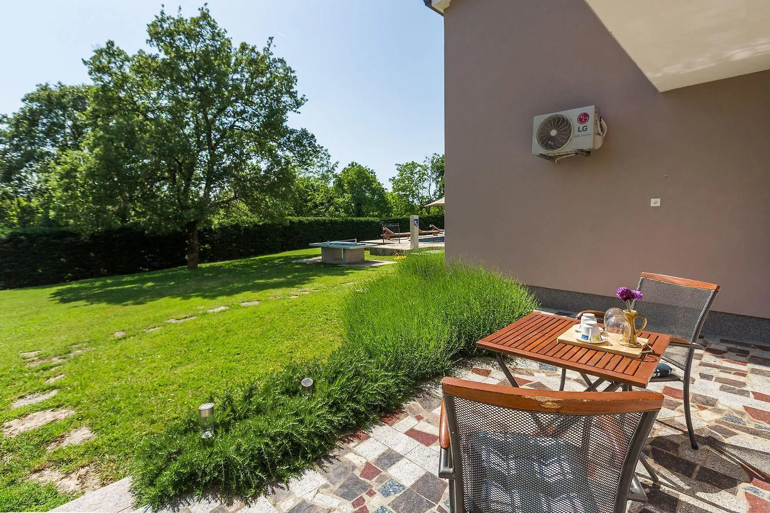 Charmantes Anwesen Mit Privatpool, Grossem Garten, Tischtennis, Badmintonplatz, Bbq, Outdoor-Kueche Tinjan Prázdninový dům